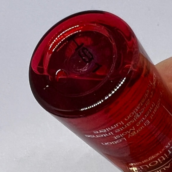 Estee Lauder Nutritious Super Pomegranate Radiant Energy Lotion Intense Moist - Picture 6 of 6